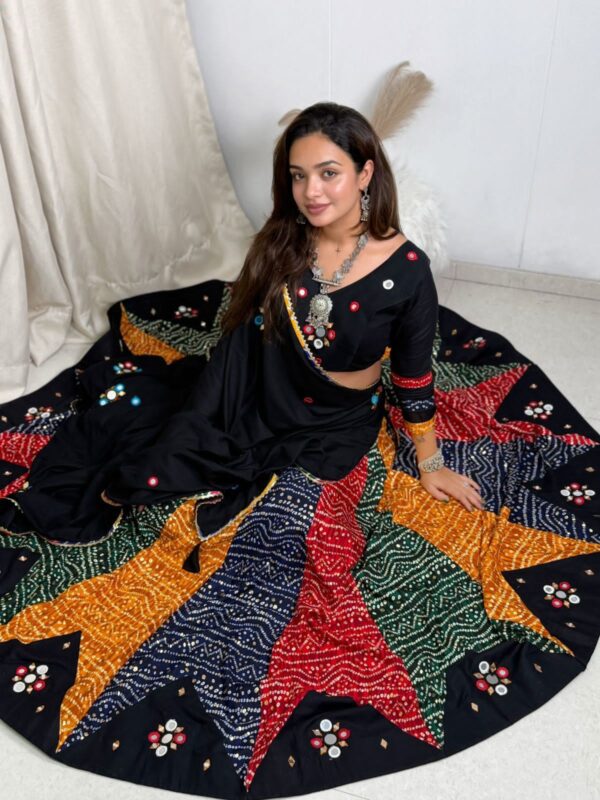 Bandhej Chaniya Choli with Real Mirror Work
